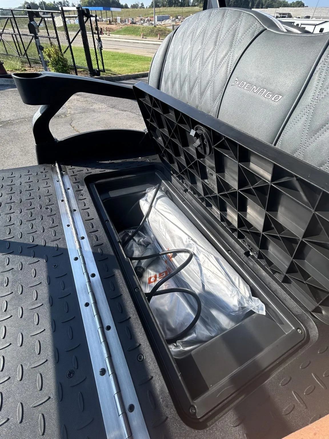2026 Denago EV Rover XL6 Lifted 6-Passenger Lithium Cart | 105Ah LiFePO₄ | Street Legal LSV | Apple CarPlay - Image 5