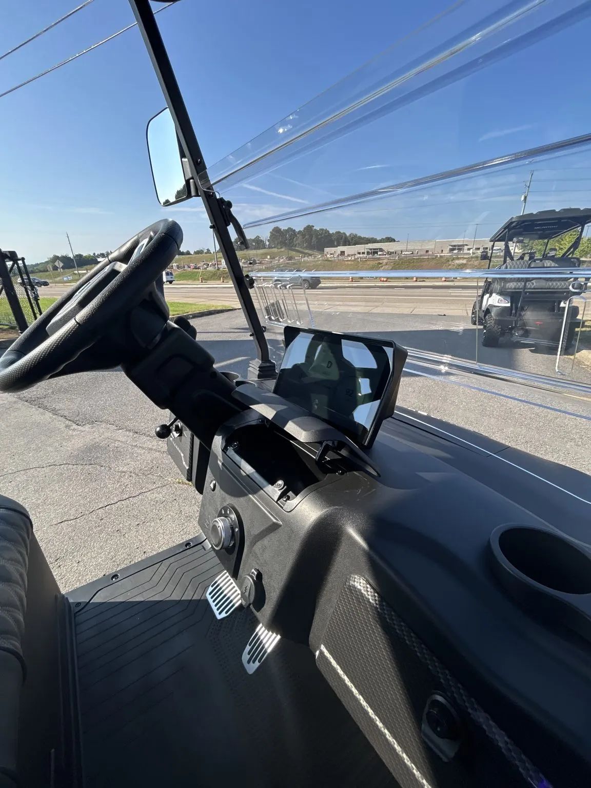 2026 Denago EV Rover XL6 Lifted 6-Passenger Lithium Cart | 105Ah LiFePO₄ | Street Legal LSV | Apple CarPlay - Image 6